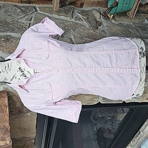 A.E.O PINK PIN STRIPED BUTTON UP TOP. SIZE 0